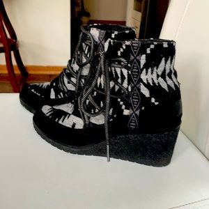 Pendelton Wedge Boot